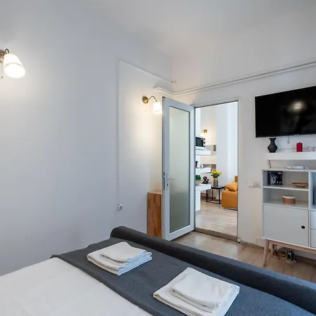 Tonitza Old Town - Double * Бухарест