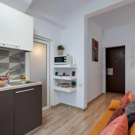 Tonitza Old Town - Double Bucharest